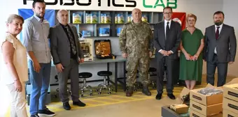 NATO'nun Kosova'daki Barış Gücü'nden robotik kodlama sınıfı açılışı