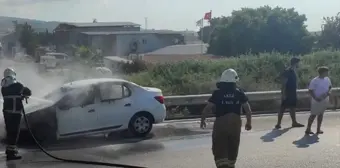 Hatay'ın Arsuz ilçesinde otomobil yangını söndürüldü