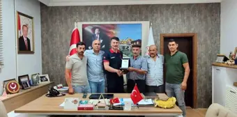 Eskişehir İl Tarım ve Orman Müdürü ve Ekibine Plaket Takdim Edildi