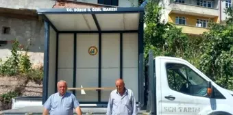 Düzce'de Köylere Otobüs Durağı ve Bank Teslim Edildi