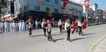 Karamürsel ve Gölcük'te Zafer Bayramı törenleri düzenlendi