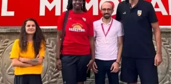 Melikgazi Kayseri Basketbol'un yeni transferi Christelle Diallo Kayseri'ye geldi