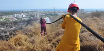 Silifke'de makilik alanda çıkan yangın söndürüldü