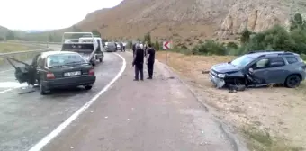 Bayburt-Çaykara yolu üzerinde trafik kazası: 1 ölü, 2 yaralı