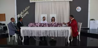 İskenderun Kaymakamı Murat Sefa Demiryürek, nikah şahitliği yaptı