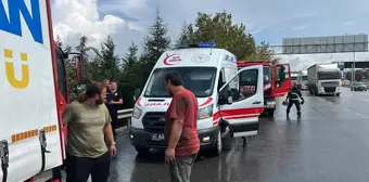 Gebze'de tıra çarpan kamyonun sürücüsü yaralandı