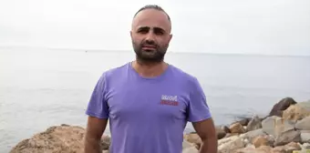 Akçakoca'da Zıpkınla Balık Avlayan Kişi, Deniz Tabanında Demir Kalıntıları Kaydetti