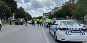 Kütahya'da otomobil ile motosiklet çarpıştı: 2 yaralı