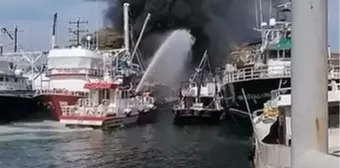 Rumeli Feneri'nde Balık Ağları Yangınla Söndürüldü