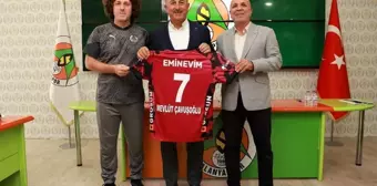 Mevlüt Çavuşoğlu Alanyaspor'u Ziyaret Etti