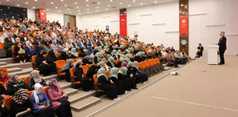 Bayburt'ta 'Peygamberimiz ve Şahsiyet İnşası' Konferansı Düzenlendi