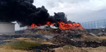 Malatya'da Hurda Alanında Yangın