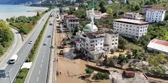 Trabzon'da Aşırı Yağışlar Nedeniyle Taşkın ve Heyelan: Temizlik Çalışmaları Sürüyor