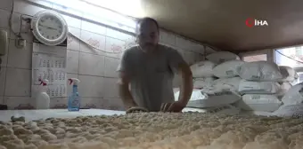 Giresun'un Asırlık Lezzeti: Susamsız Pekmezli Simit