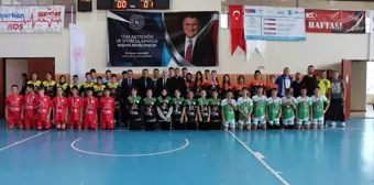 Eynesil'de Çocuklar Arası Voleybol Turnuvası Düzenlendi