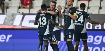 Kanarya yara sardı! Fenerbahçe, Antalyaspor'u 2-0 yendi