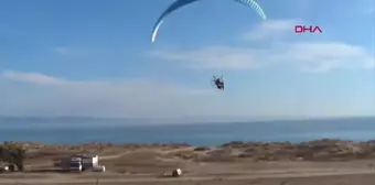 Paramotorla Uçuşta 4,5 Yaşındaki Eren Uyuyakaldı