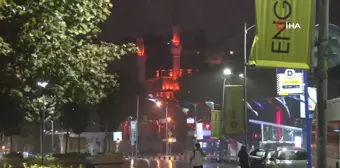 İstanbul Anadolu Yakası'nda Sağanak Yağış Etkili Oldu