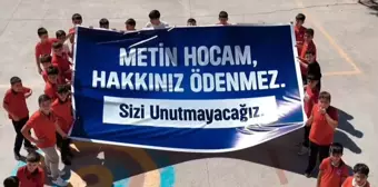 Emekli Öğretmen Metin Turan'a Duygusal Veda Töreni