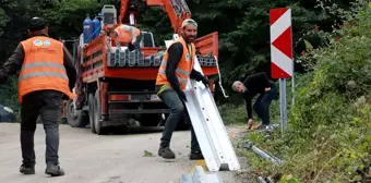 Akyazı'da Okul Yolu Uçurum Kenarı Çelik Bariyerlerle Güvenli Hale Getirildi