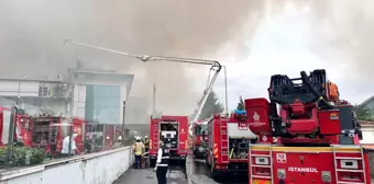 Sancaktepe'de Soğuk Hava Deposunda Yangın