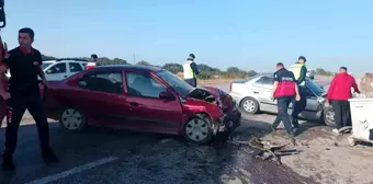 Çanakkale'de Trafik Kazası: İki Yaralı