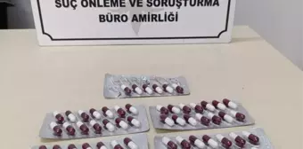 İzmir'de Uyuşturucu Baskını: 90 Sentetik Ecza ve Uyuşturucu Madde Ele Geçirildi