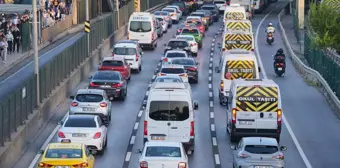 İstanbul'da sabah trafik yoğunluğu yaşanıyor