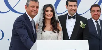 CHP Genel Başkanı Özgür Özel, Çiftin Nikah Şahitliğini Yaptı