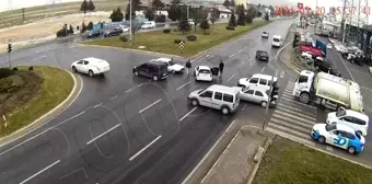 Afyonkarahisar'da Trafik Kazası Görüntüleri Yayınlandı