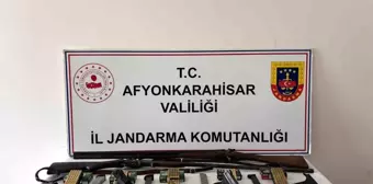 Afyonkarahisar'da Ruhsatsız Silah Ticaretine Baskın