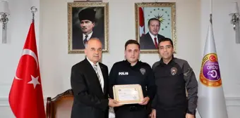 1 Dakikada Yakalanan Suçluya Polis Başarısı