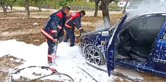 Malatya'da Park Halindeki Araçta Yangın Çıktı