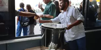 Şanlıurfa Büyükşehir Belediyesi'nden Ücretsiz Çorba ve Ekmek Dağıtımı