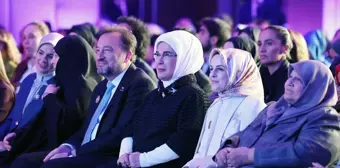 Emine Erdoğan, Uluslararası Farkındalık Zirvesi'nde 'kadın' vurgusu yaptı Açıklaması