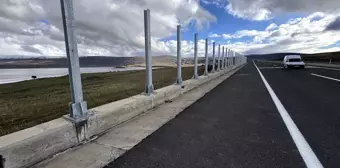 Aktaş Gölü'nde Kuşların Korunması İçin Ses Bariyerleri İnşa Ediliyor