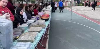 Lise Öğrencileri Filistin İçin Kermes Düzenledi