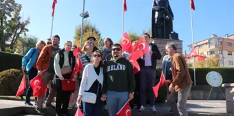 Bolu'da Cumhuriyet Bayramı Töreni ve Yeni Evlilerle Kutlama