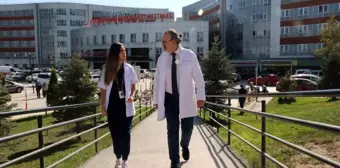 Baba ve Kız Aynı Hastanede Göreve Başladı