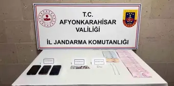 Uyuşturucu Tacirleri Afyonkarahisar'da Yakalandı