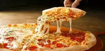 Fıstık alerjisi olan 14 yaşındaki kız, ailesi ile pizza yedikten sonra hayatını kaybetti