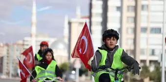 Konya'da Güvenli Okul Yolları Projesi ile Öğrencilere Bisikletle Sürüş Etkinliği