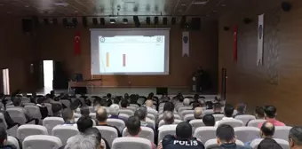 Siirt'te Sürücülere Trafik Eğitimi Semineri