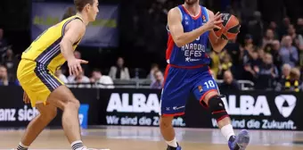 Anadolu Efes, Alba Berlin'i 86-70 Yenerek EuroLeague'de Üst Üste İkinci Galibiyetini Aldı