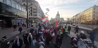 Stockholm'de İsrail Saldırılarına Karşı Büyük Protesto