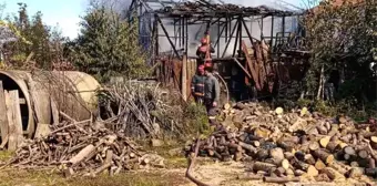 Sakarya'da Yangın: Ahır ve Samanlık Kül Oldu