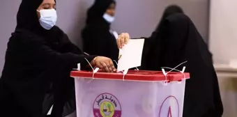 Katar'da anayasa değişikliği için yapılan referandumla seçimler tamamen kaldırıldı