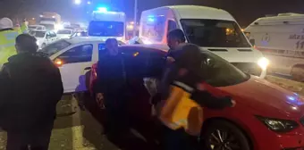 Malatya'da Zincirleme Trafik Kazası: 2 Yaralı