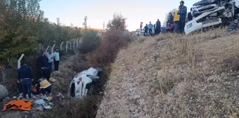 Adıyaman'da Trafik Kazası: 11 Kişi Yaralandı