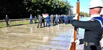 Emniyet Genel Müdürü Demirtaş, Atatürk'ü Anıtkabir'de Andı